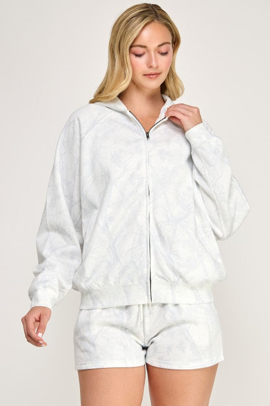 CAMO RELAXED FIT ZIP-UP HOODIE JACKET