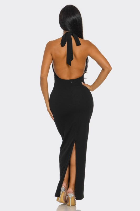 ELEGANT MAXI DRESS WITH CUTOUT DETAIL