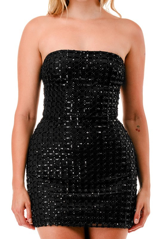 STRAPLESS BEADED TIE BACK DRESS