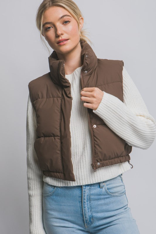 CROPPED PUFFER VEST WITH POCKETS