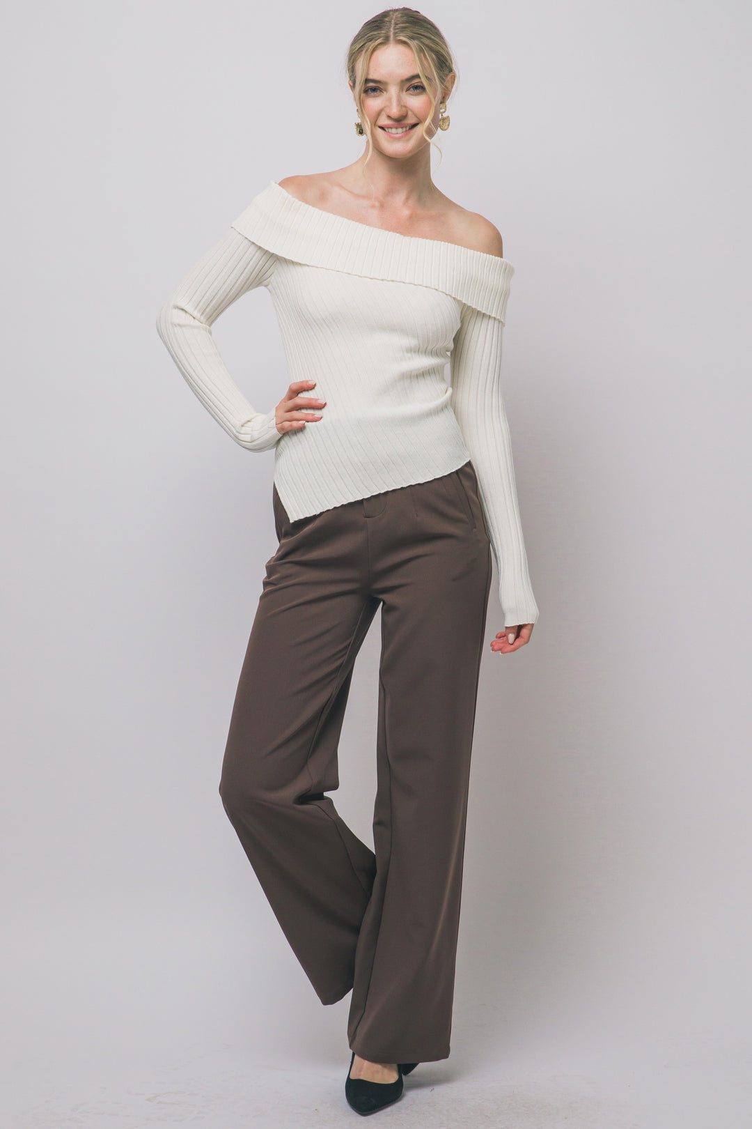 RIBBED OFF SHOULDER SWEATER