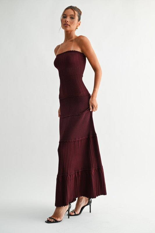 PLEATED STRAPLESS SCALLOP TRIM MAXI DRESS