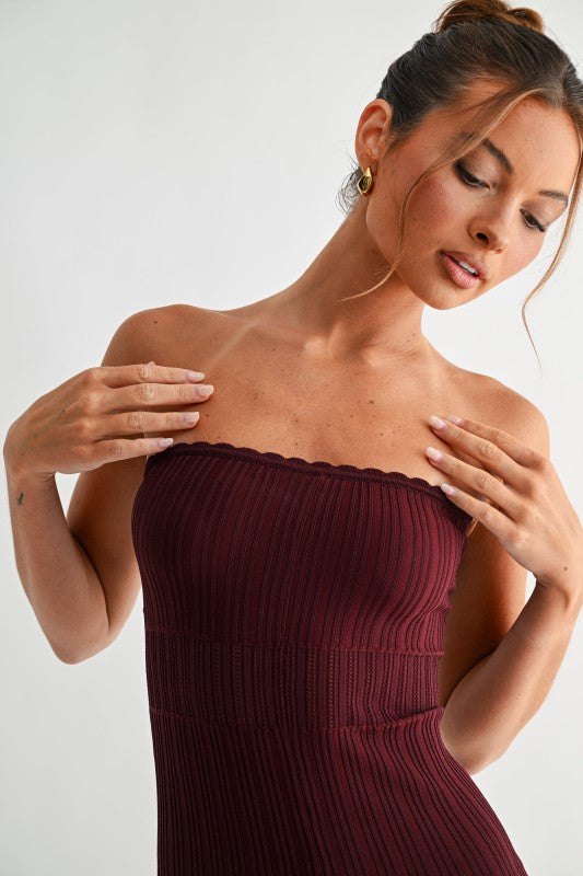 PLEATED STRAPLESS SCALLOP TRIM MAXI DRESS