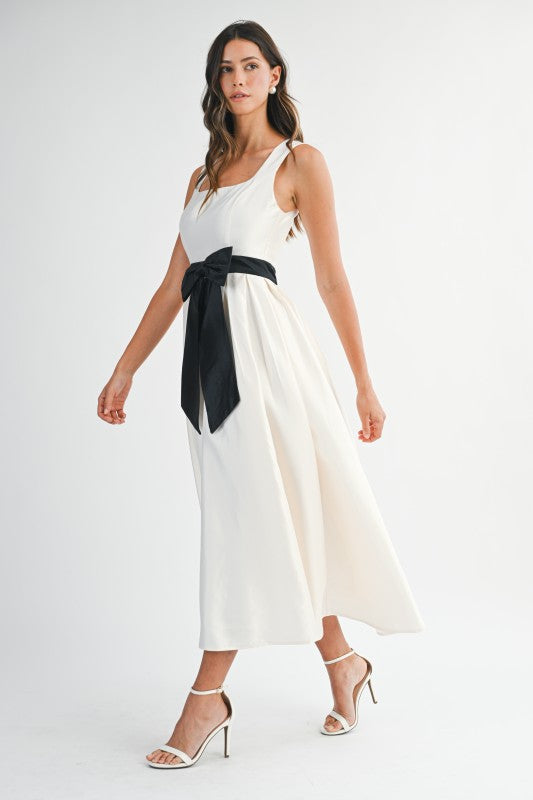 BOW DETAIL MIDI DRESS