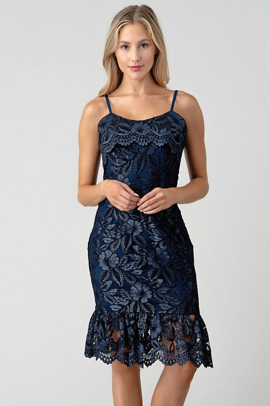 ROMANTIC LACE DRESS WITH RUFFLE