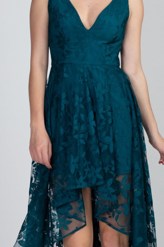 FIT AND FLARE HIGH-LOW FLORAL DRESS