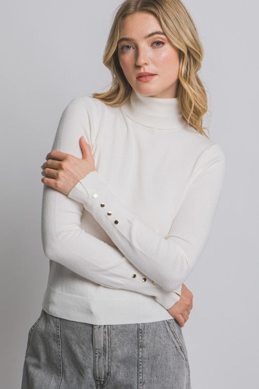 BUTTON SLEEVE DETAIL TURTLENECK
