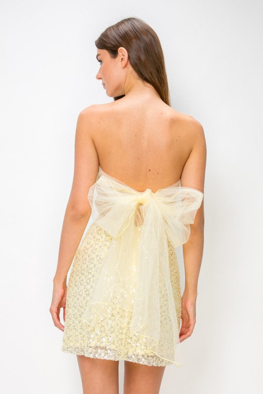 STRAPLESS BEADED TULLE BOW BACK