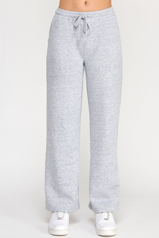 FLEECE STRAIGHT LEG MID-RISE JOGGER