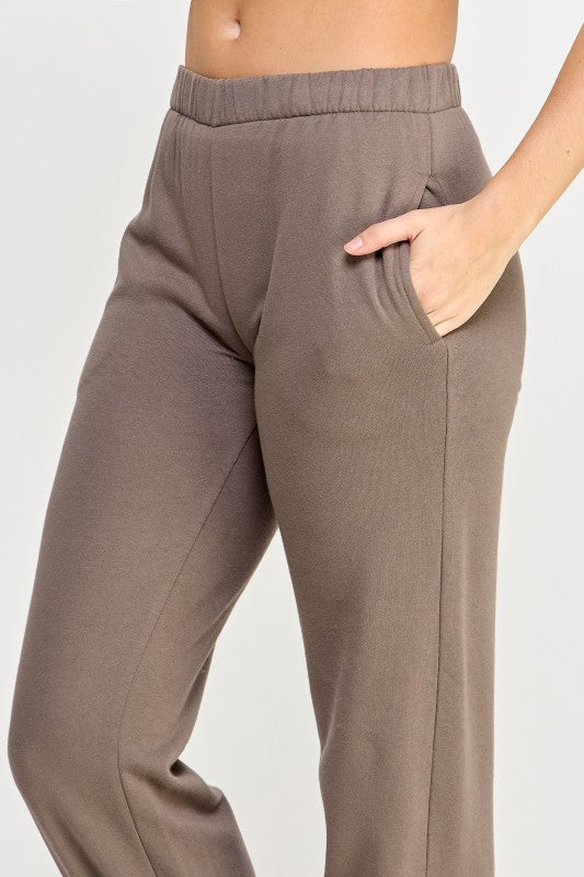 FLEECE JOGGER WITH ELASTIC WAIST BAND AND SIDE POCKETS